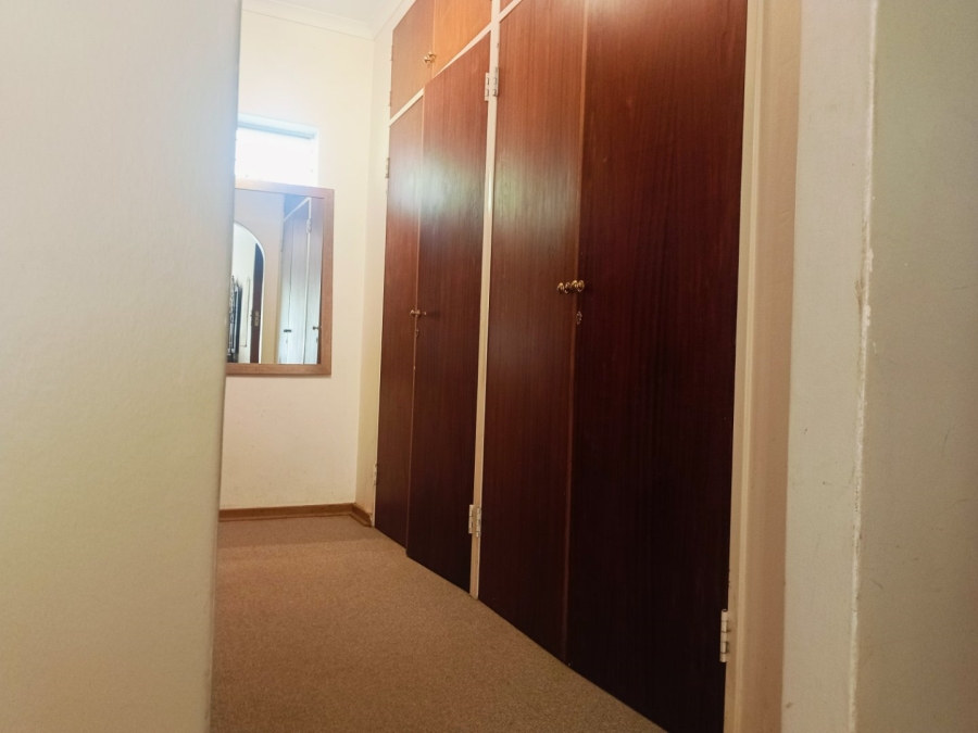 5 Bedroom Property for Sale in Wilkoppies North West
